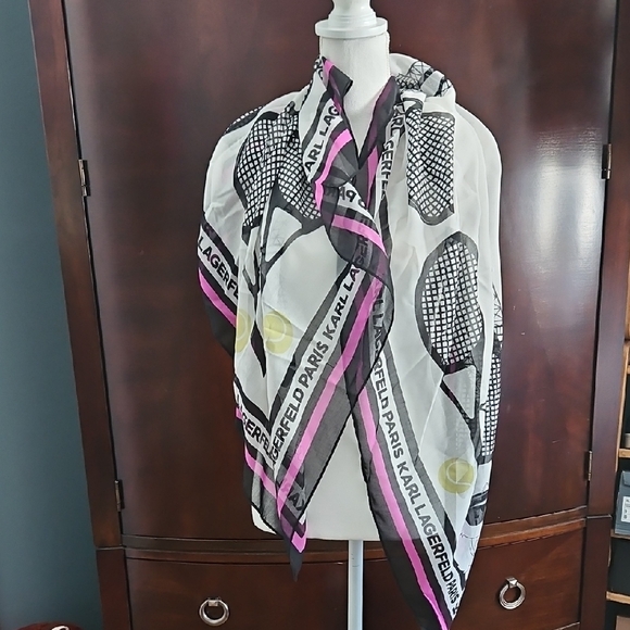 Karl Lagerfeld Overized Racket Print